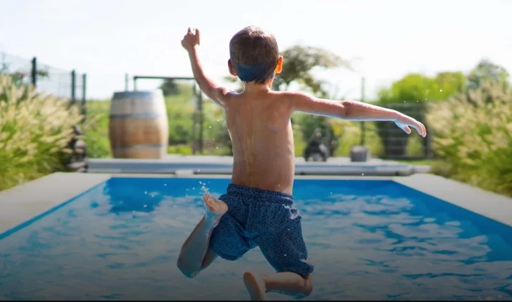 Сколько стоит построить бассейн во дворе собственного дома? | Новости ...