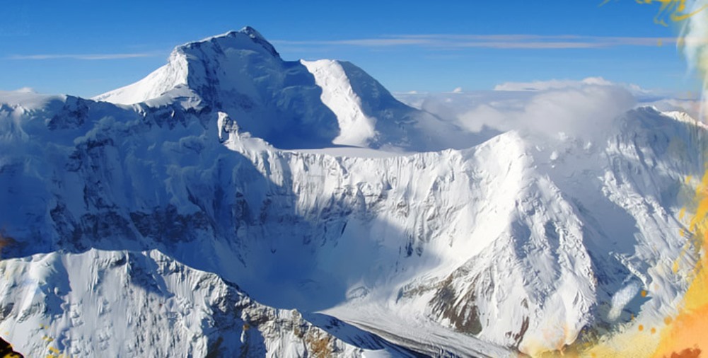 Large portion of Ismoil Somoni Glacier breaks off in Tajikistan