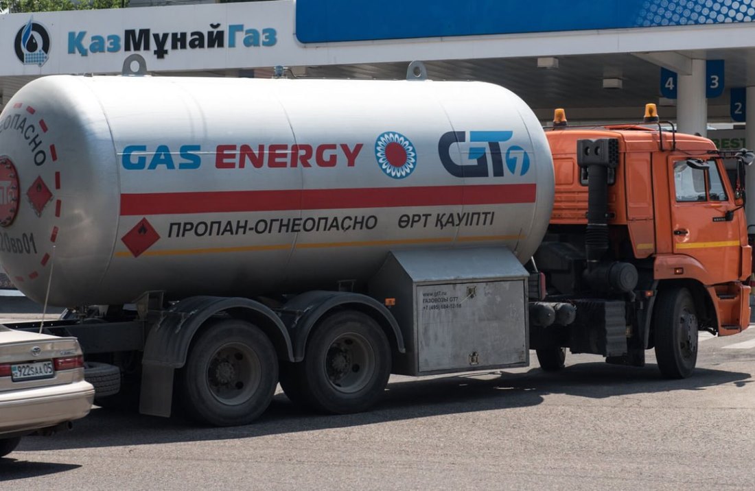 Kazakhstan imposes fuel export ban: potential impact on Tajikistan