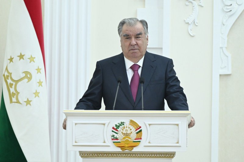 President highlights serious issues in education sector of Sughd province