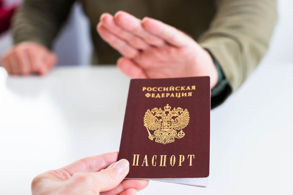 Only four Tajik nationals acquired Russian citizenship in 2025