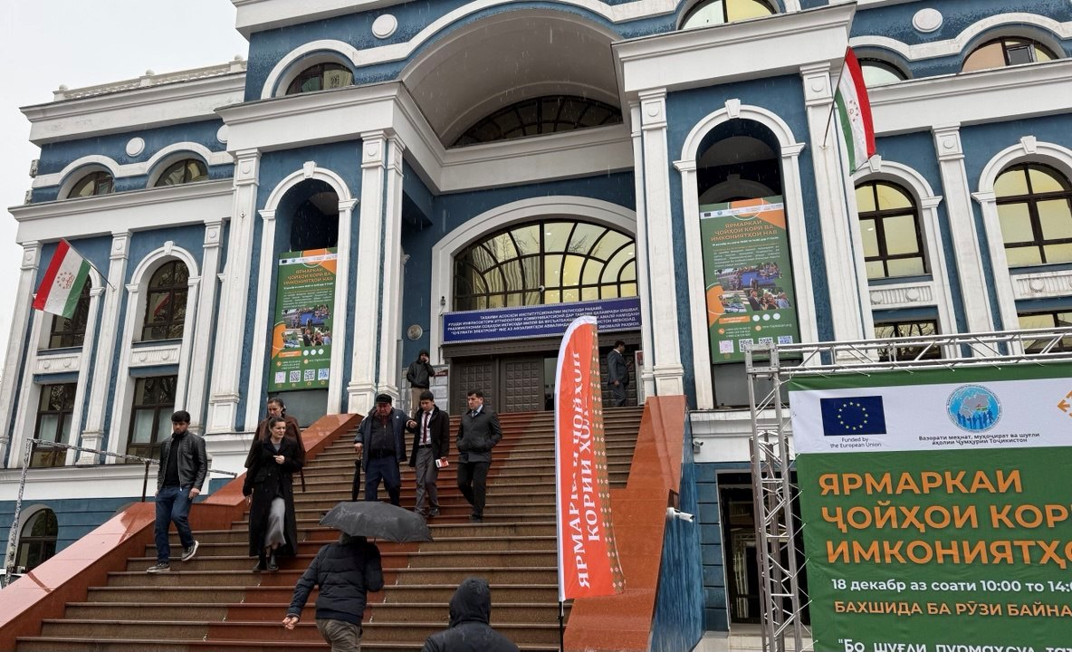 Over 4,800 job openings presented at new employment opportunities fair in Dushanbe