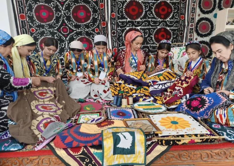 When patterns come to life: Mavzouna Jalolova and the secret of Panjakent embroidery