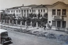 Знакомство с «другим» Душанбе: По булыжной мостовой