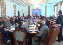 Иштирокчиёни конфронс: Чаро Шӯрои уламо салафиҳоро танқид намекунад?