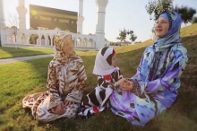 Дочери Рамзана Кадырова снялись в музыкальном клипе