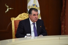 Президент призвал повысить чувство патриотизма у силовиков и правоохранителей