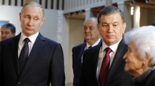 Путин и Мирзияев вместе сходили в музей Пушкина посмотреть на 