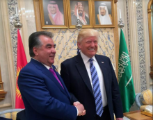 Эмомали Рахмон встретился с Дональдом Трампом