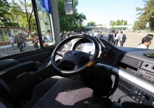 Гусели автобуси аввали хатсайри Тошканд - Хуҷанд бо рақсу тарона