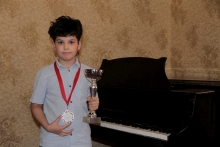 Самир Абдураззаков: Хочу стать великим композитором и пианистом