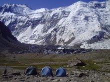 КЧС: с альпинистами установлена связь. Они готовятся к эвакуации