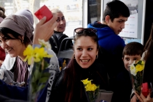 Як ҷаҳон самимияту фараҳмандӣ. Аксия дар Душанбе ба ифтихори Рӯзи модар