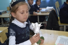 “Модар, имрӯз ид дорӣ”. Таманниёти кӯдакони тоҷик ба модаронашон