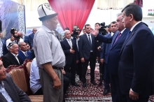 Дидори сарони кишварҳои Тоҷикистону Қирғизистон бо фаъолони деҳоти наздисарҳадӣ