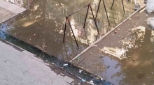 Улица в Рудаки превратилась из туалета в смердящий бассейн