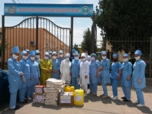 ‎В Согде две подруги шьют костюмы СИЗ, чтобы бесплатно раздавать их медработникам