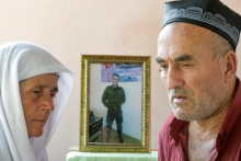 «Мама, а что, если я вдруг умру?». Солдата довели до самоубийства. И за это никто не ответил