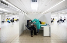 Во Франции восемь человек умерли после вакцинации AstraZeneca