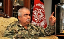 Маршал Абдул Рашид Дустум призвал отказаться от признания созданного талибами правительства