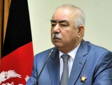 Дӯстум ҳушдорашро такрор кард: 