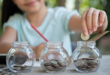 Как правильно давать ребенку карманные деньги?